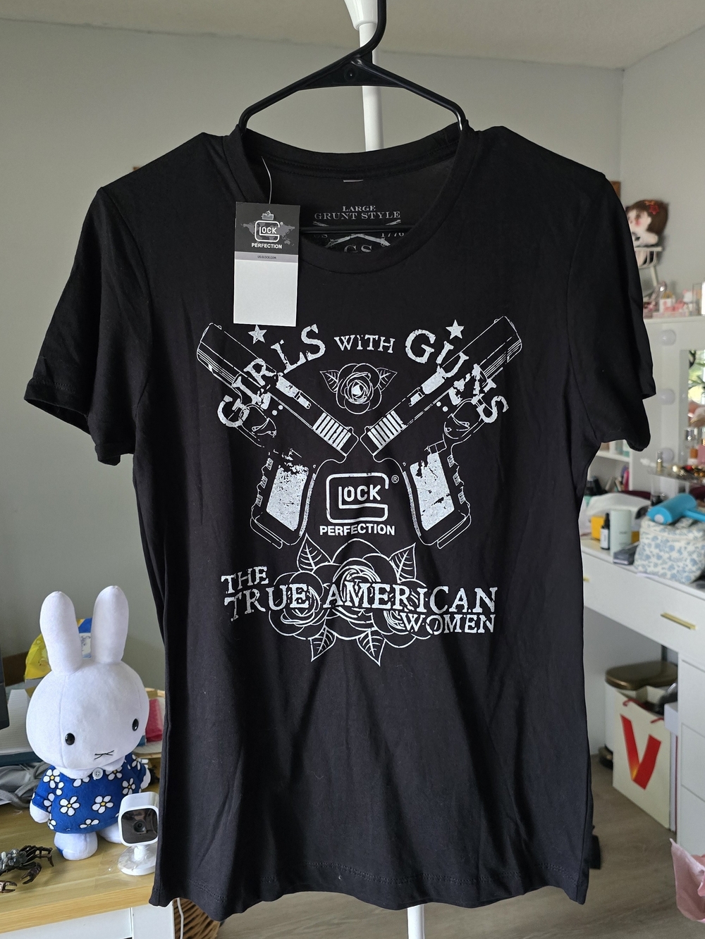 Grunt Style 'Girls With Guns' Graphic Tee